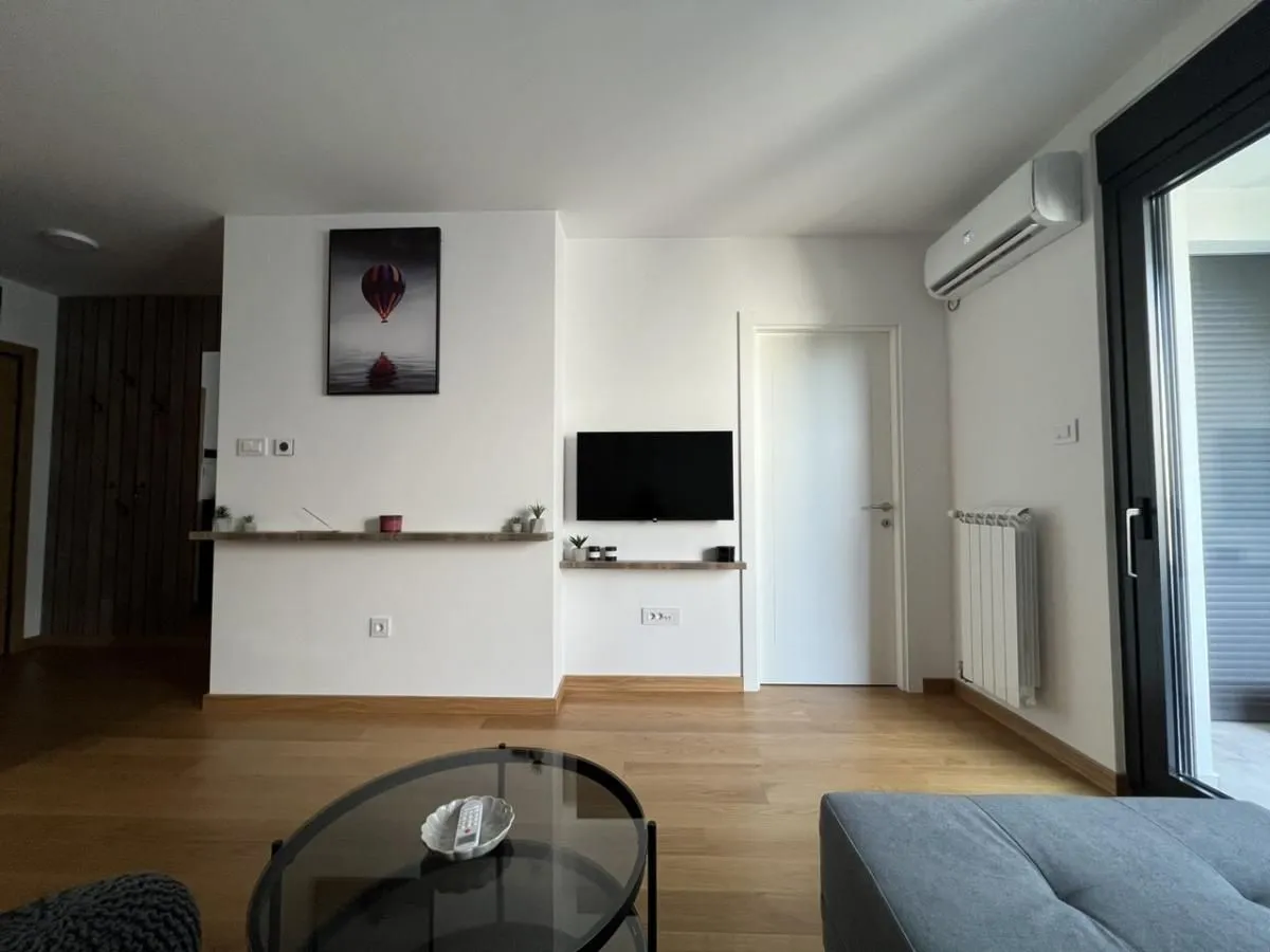 Prodaja, dvosoban stan, 48m², Rotkvarija, Novi Sad Sve Podlokacije