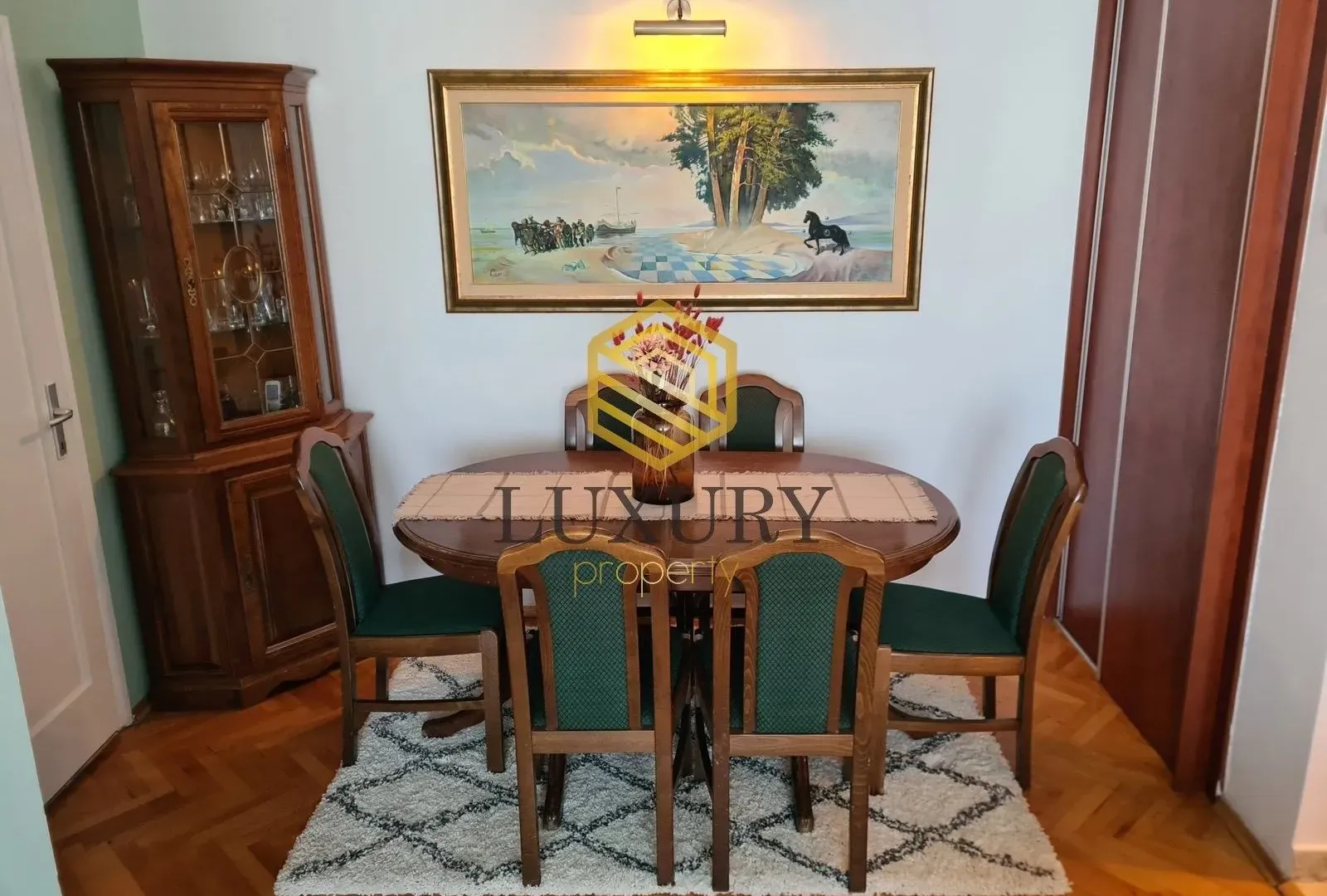 Izdavanje, dvosoban stan, 65m², Stara Varoš, Podgorica