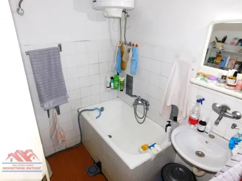Prodaja, jednosoban stan, 42m², Aerodrom, Kragujevac - image 8