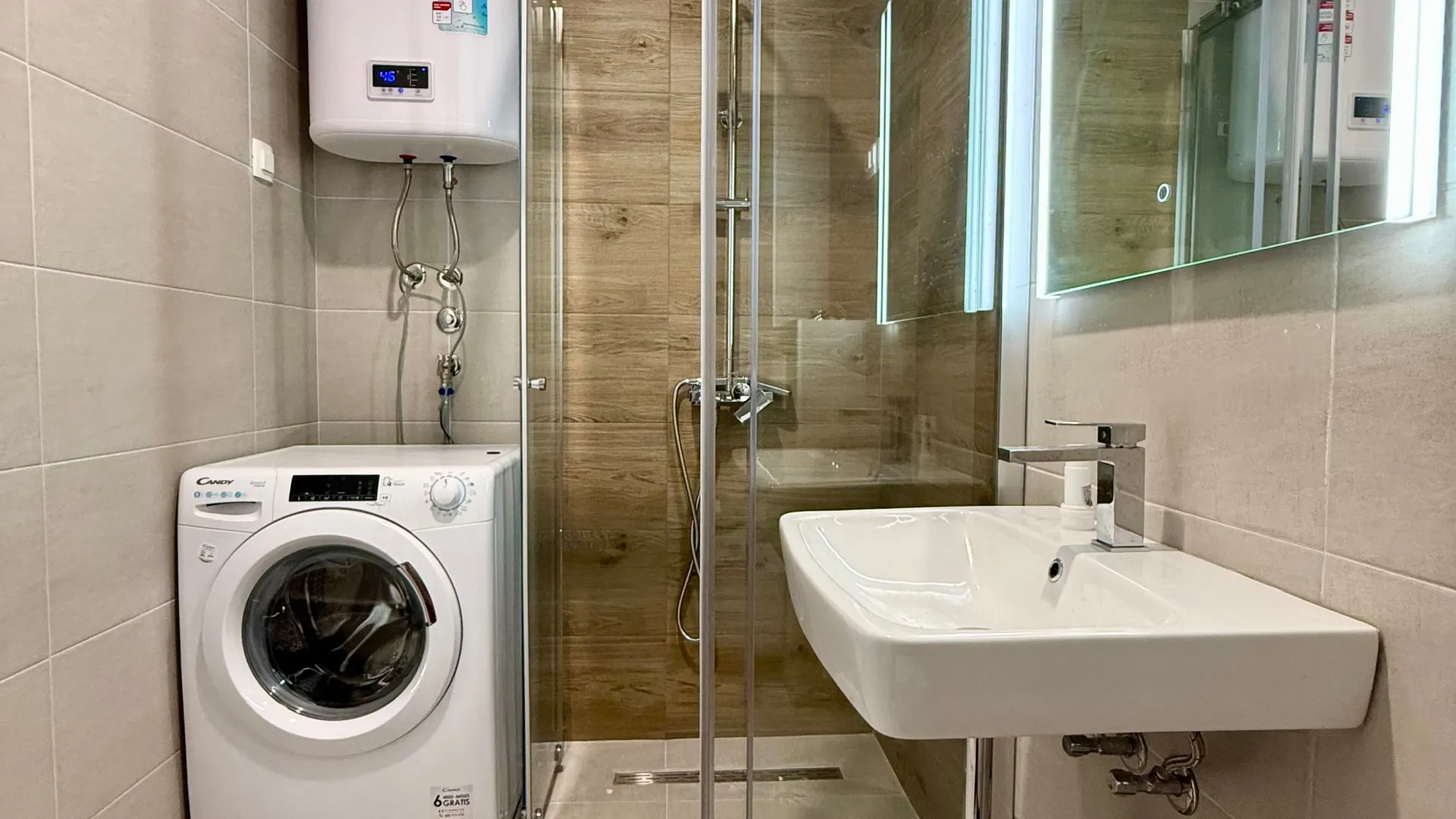 Prodaja, jednosoban stan, 44m², Pobrežje, Podgorica