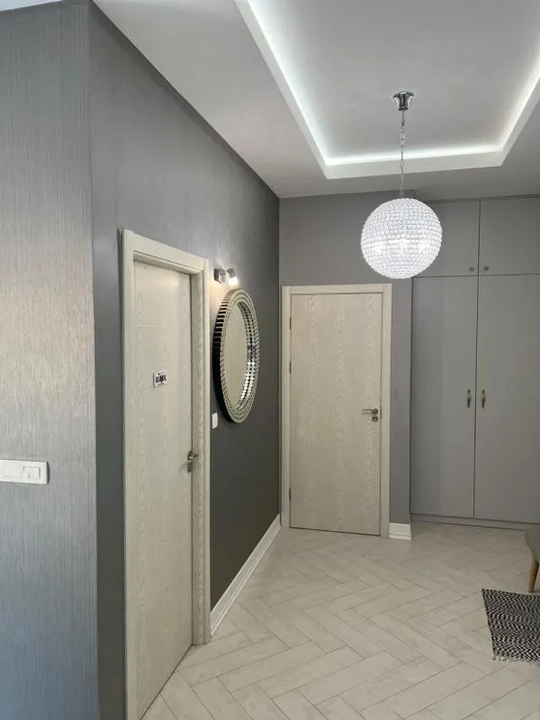 Prodaja, dvosoban stan, 120m², Bečići, Budva