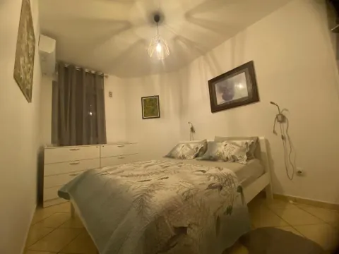 Rent, three bedroom apartment, 58m², Kumbor, Herceg Novi - image 5