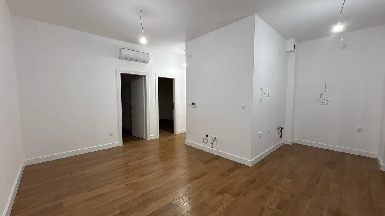 Prodaja, dvosoban stan, 74m², Dumidran, Tivat