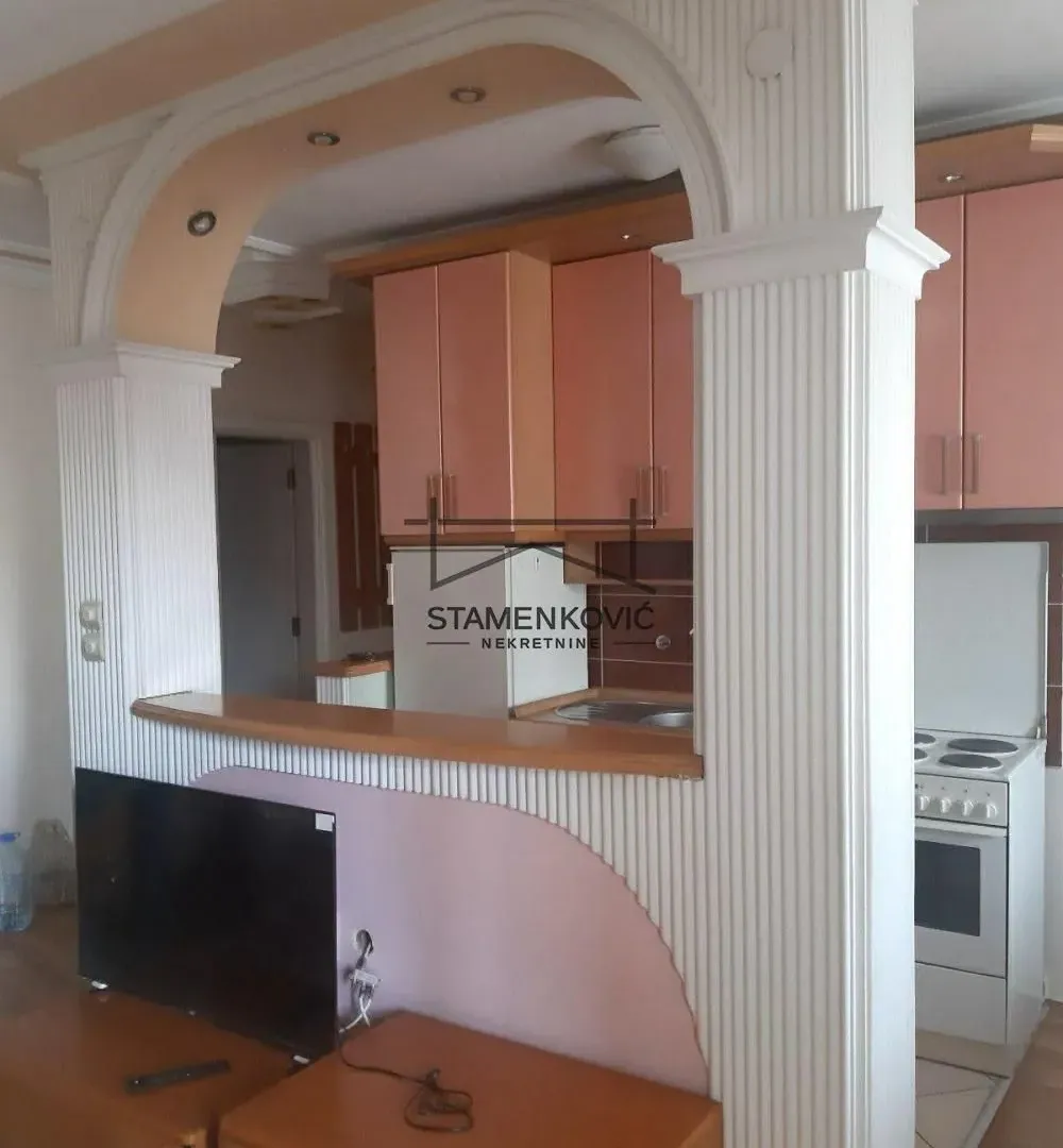 Izdavanje, jednosoban stan, 49m², Grbavica, Novi Sad Sve Podlokacije