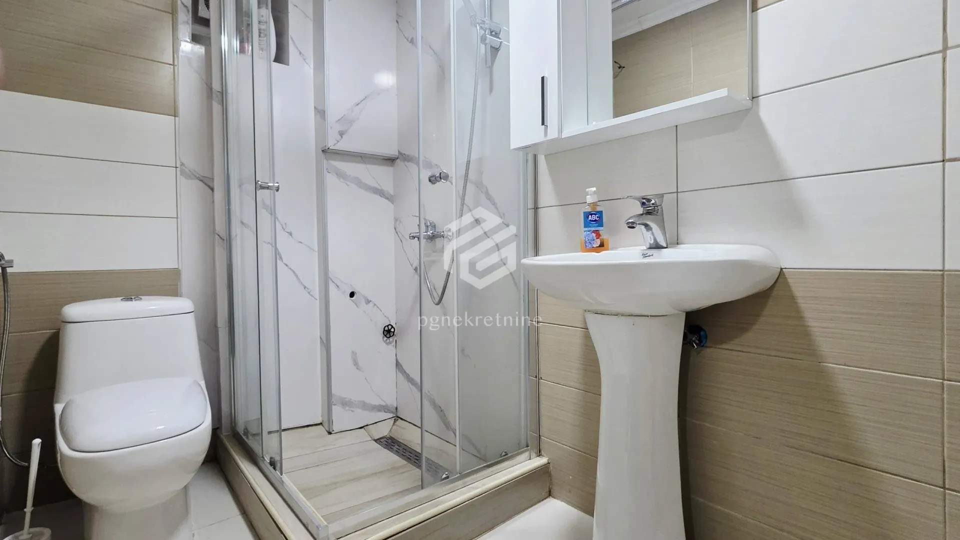 Prodaja, dvosoban stan, 50m², Centar, Podgorica