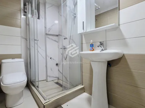 Sale, two bedroom apartment, 50m², Centar, Podgorica - image 9