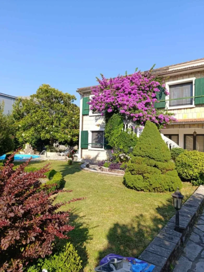 Rent, house, 120m², Bar, Crna Gora