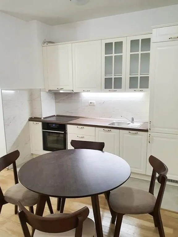 Rent, one bedroom apartment, 44m², Blok 6, Podgorica