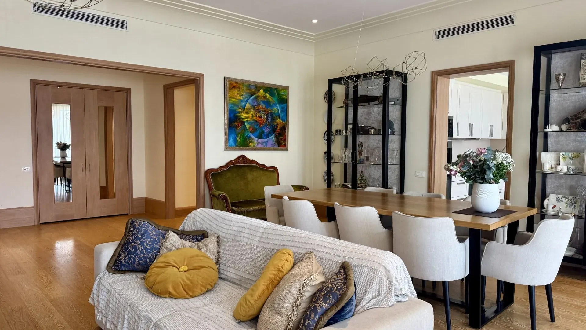 Rent, four bedroom apartment, 228m², Porto Montenegro, Tivat