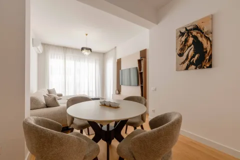Rent, two bedroom apartment, 64m², Bečići, Budva - image 16