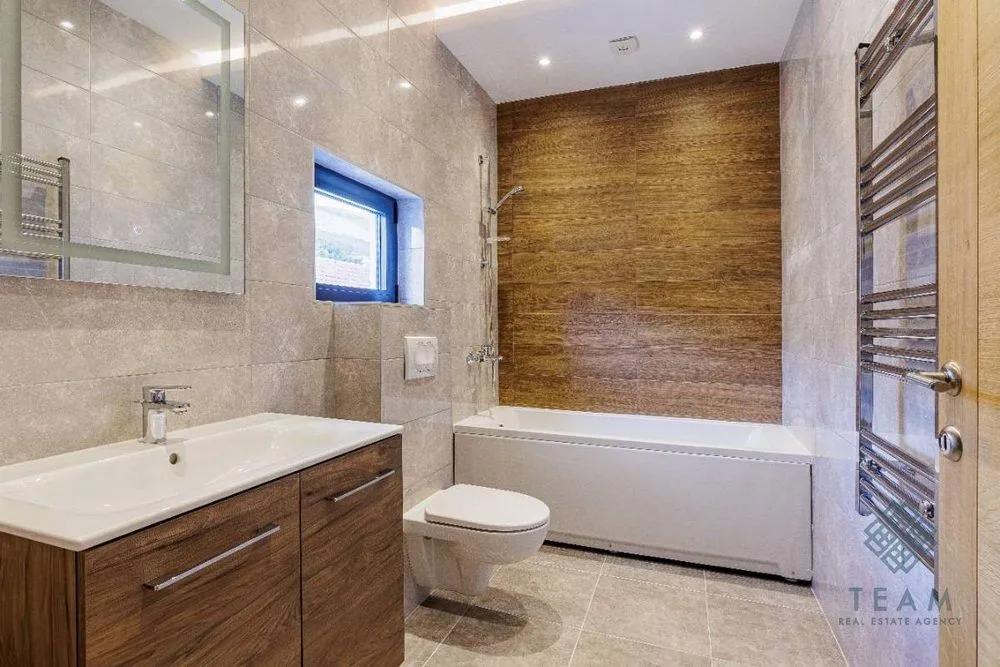 Sale, house, 315m², Krašići, Tivat