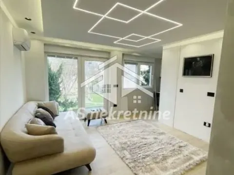 Izdavanje, stan, 50m², Cvetkova Pijaca, Zvezdara Sve Podlokacije - image 3