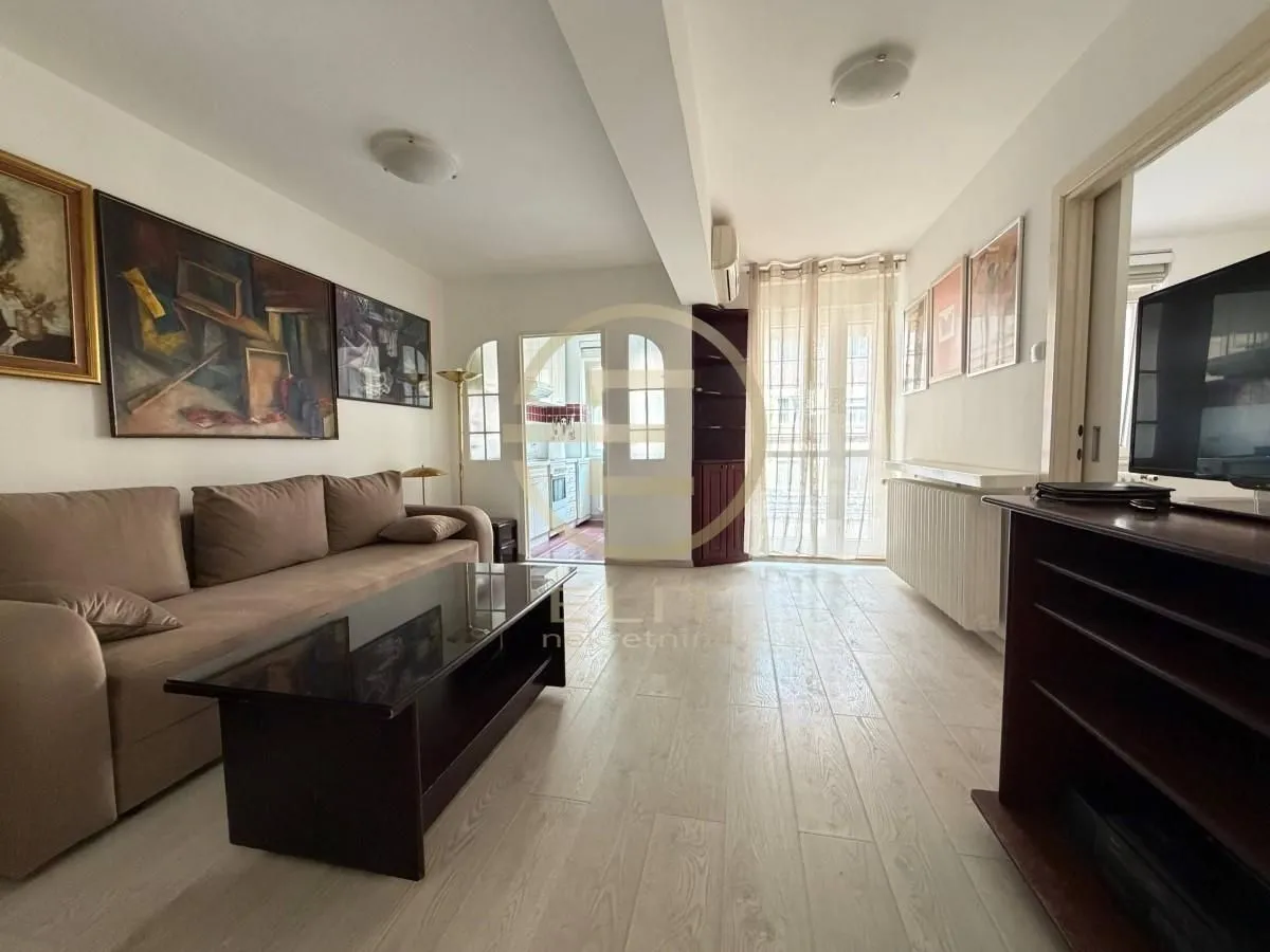 Izdavanje, stan, 50m², Sajam, Novi Sad Sve Podlokacije