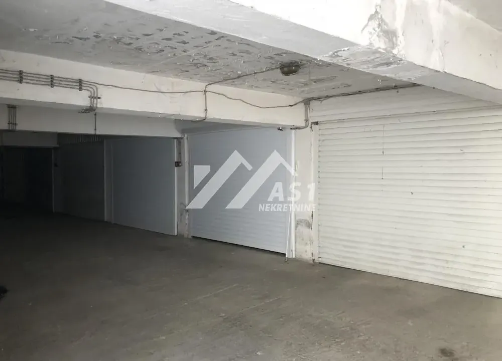 Rent, parking/garage, 14m², Centar, Novi Sad