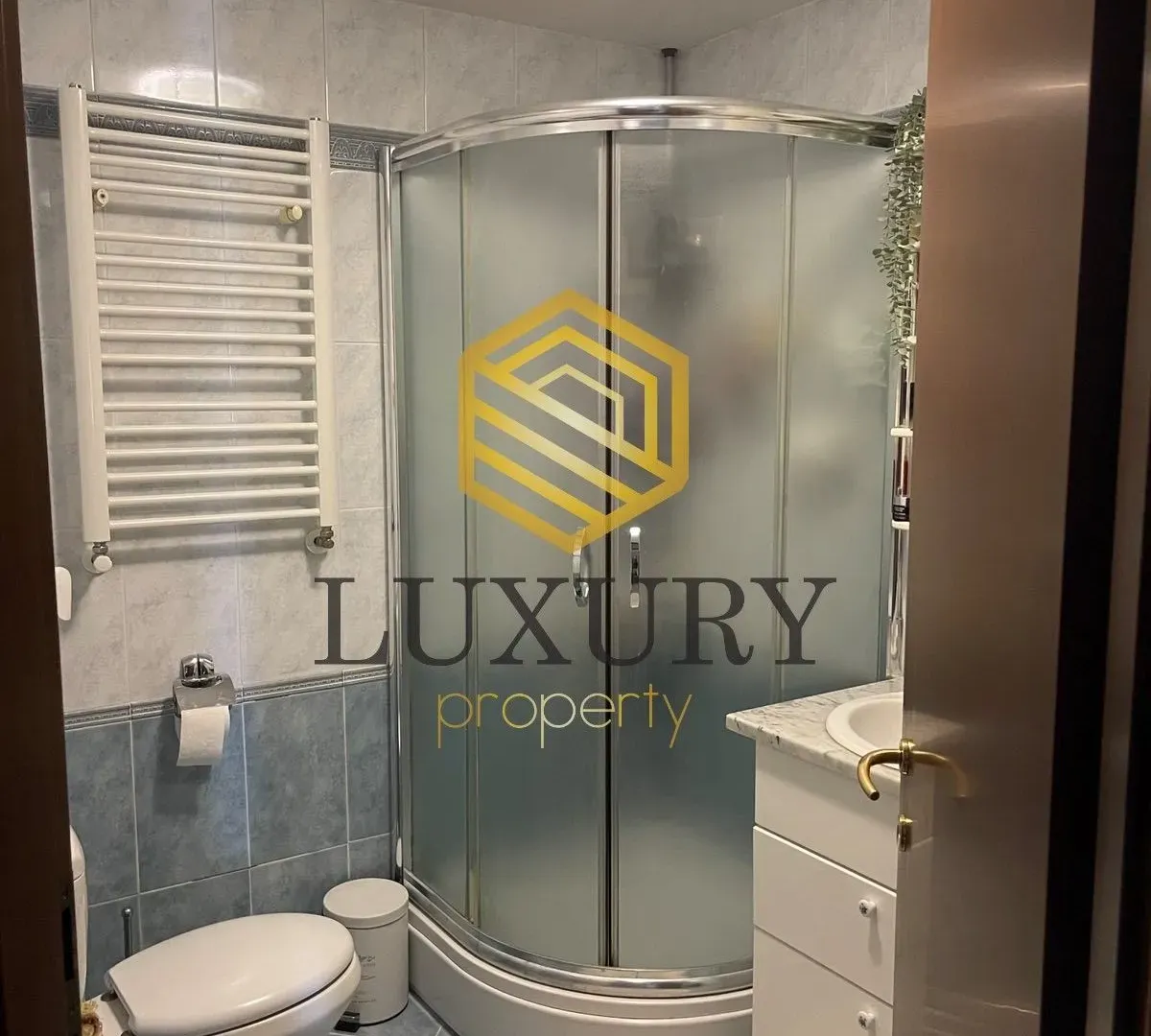 Rent, three bedroom apartment, 130m², Stari Aerodrom, Podgorica