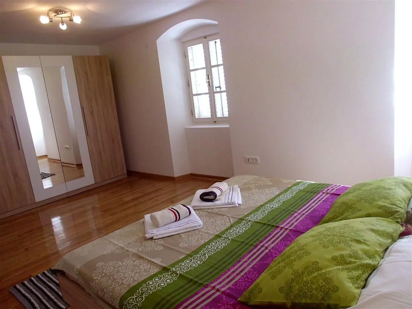 Prodaja, kuća, 320m², Dražin Vrt, Kotor