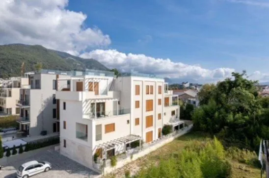 Izdavanje, dvosoban stan, 65m², Donja Lastva, Tivat
