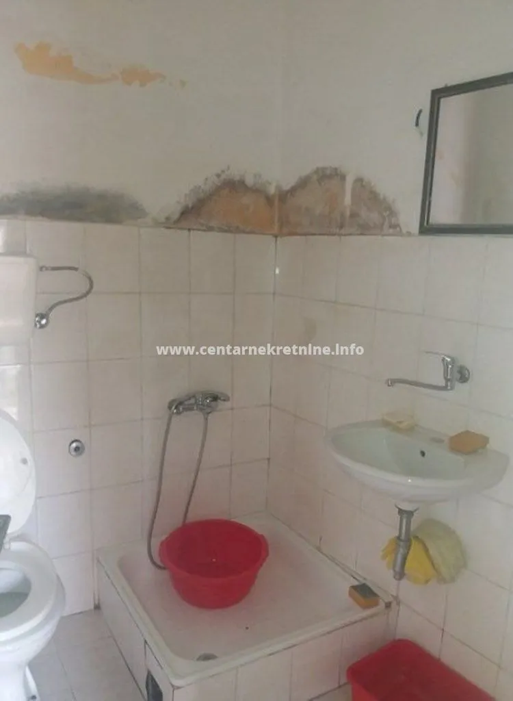Prodaja, kuća, 48m², Stara Varoš, Podgorica