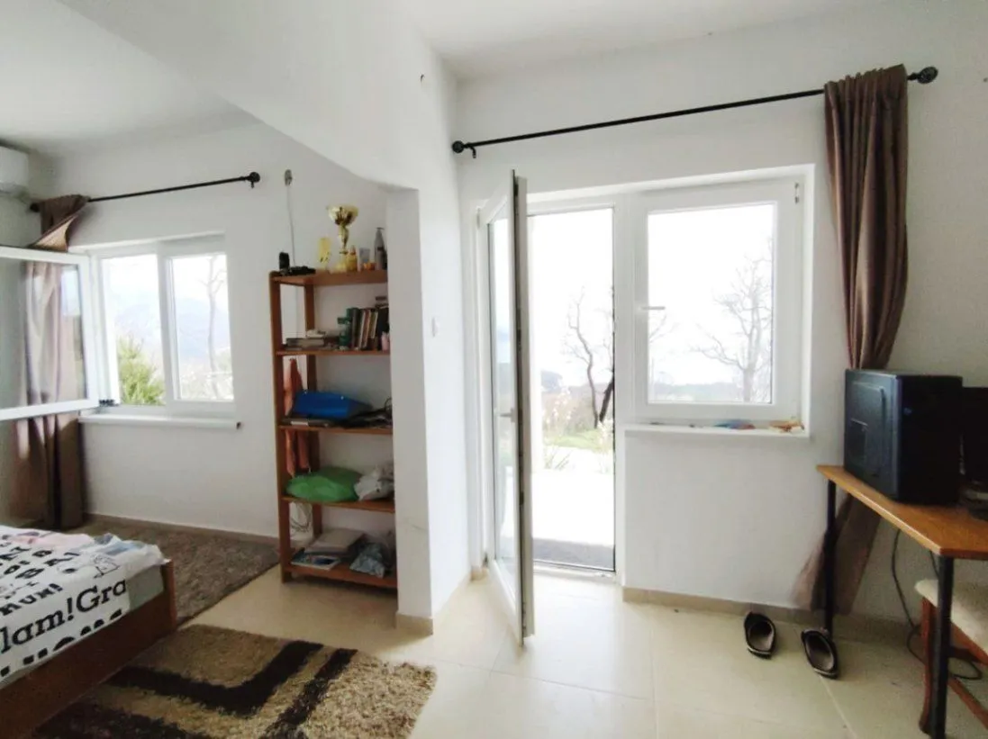 Prodaja, kuća, 160m², Zagrađe, Bar