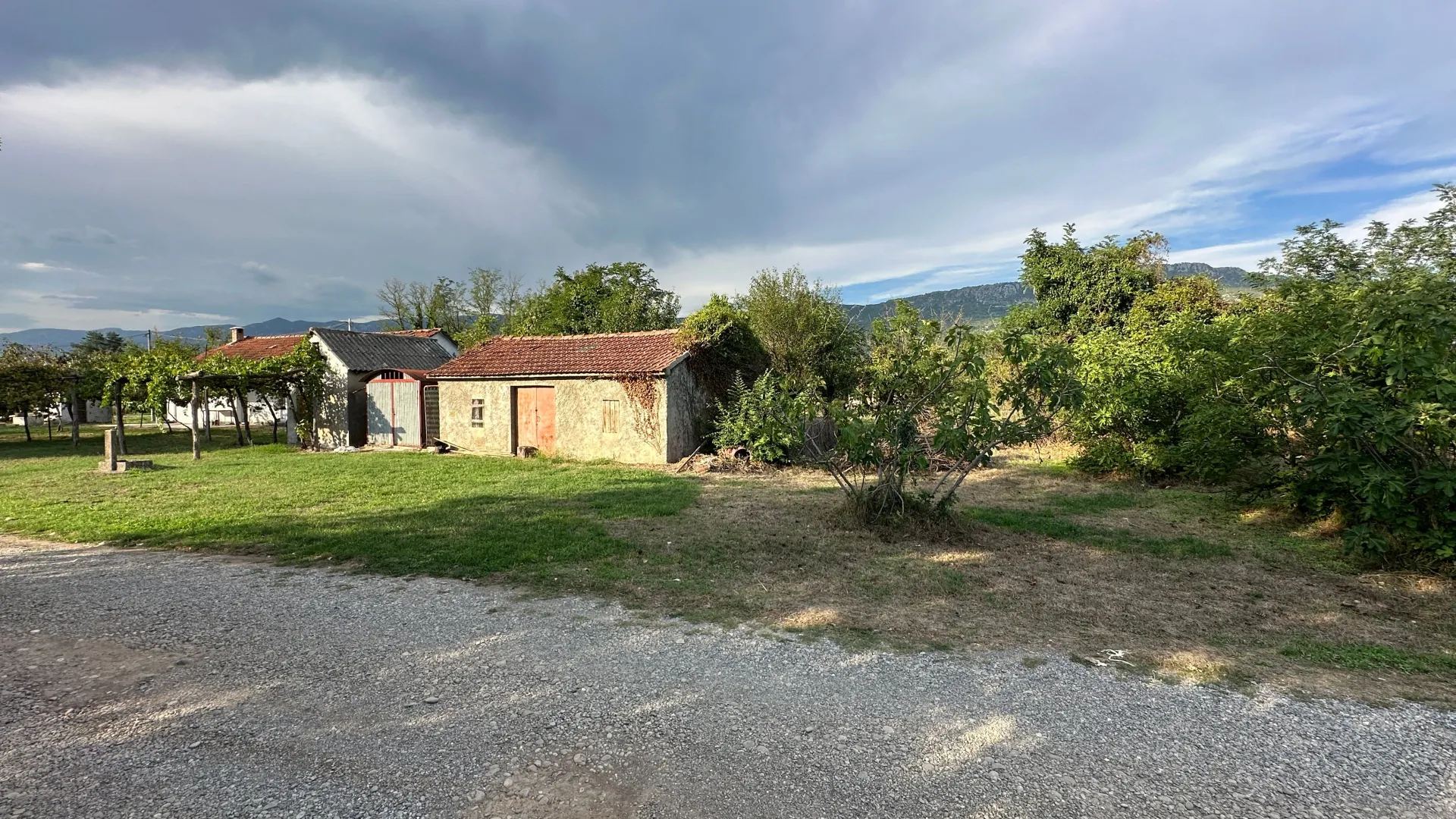 Prodaja, kuća, 75m², Pričelje, Podgorica