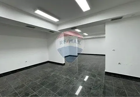 Izdavanje, poslovni prostor, Kruševac, Podgorica - image 4