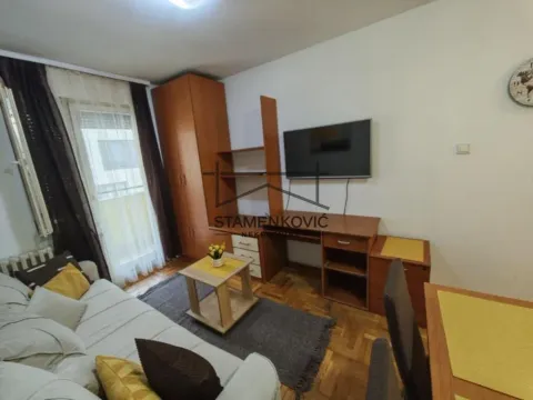 Izdavanje, stan, 22m², Sajam, Novi Sad Sve Podlokacije - image 2