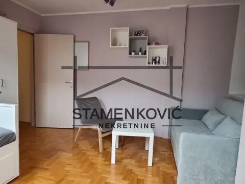Prodaja, četvorosoban stan, 107m², Bulevar Evrope, Novi Sad Sve Podlokacije - image 4