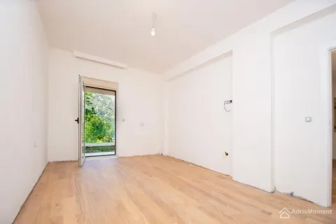 Prodaja, jednosoban stan, 55m², Stoliv, Kotor - image 5