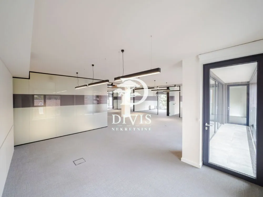 Rent, office space, 294m², Savski Venac, Beograd