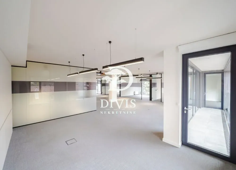 Rent, office space, 294m², Savski Venac, Beograd