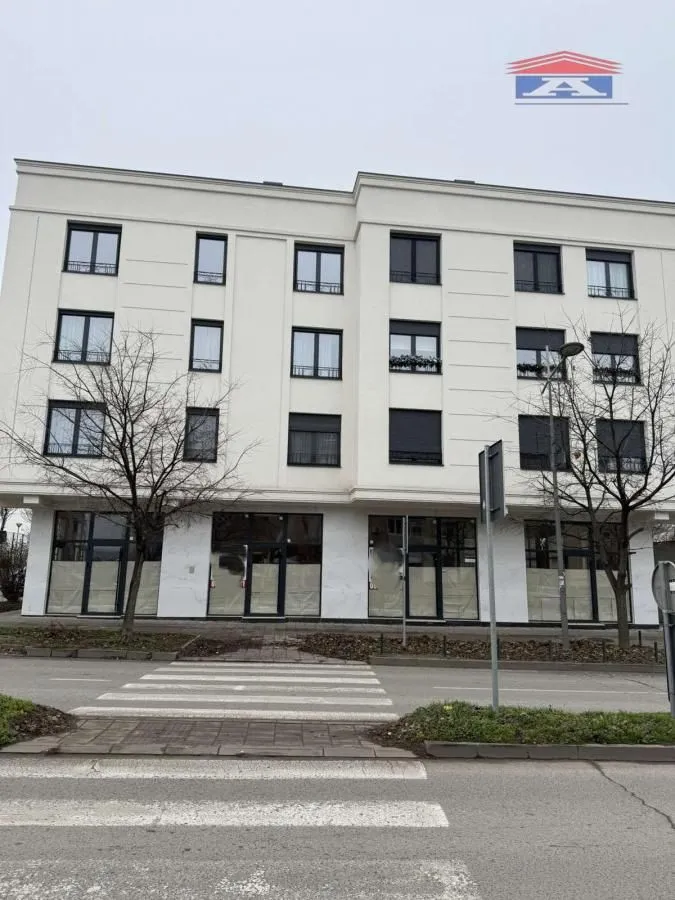 Rent, office space, 220m², Sajmište, Novi Sad