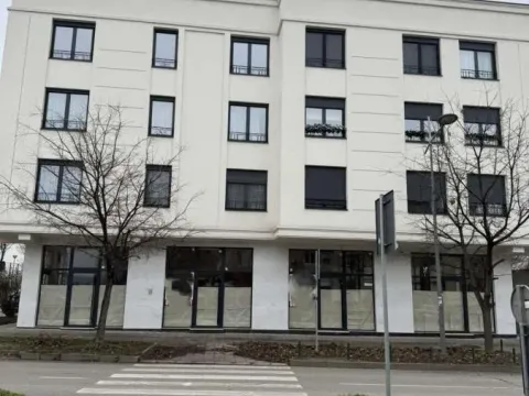 Rent, office space, 220m², Sajmište, Novi Sad - image 17