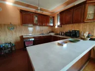 Izdavanje, kuća, 375m², Donja Gorica, Podgorica - image 21