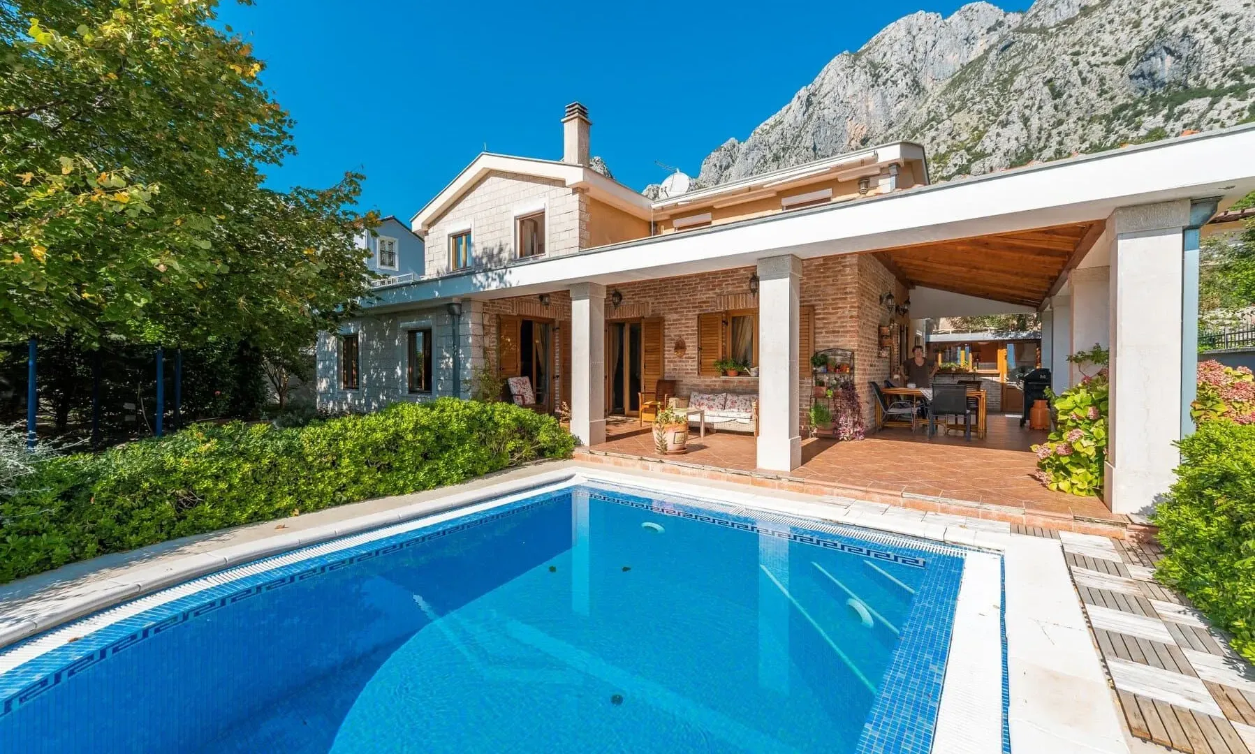 Sale, house, 305m², Orahovac, Kotor