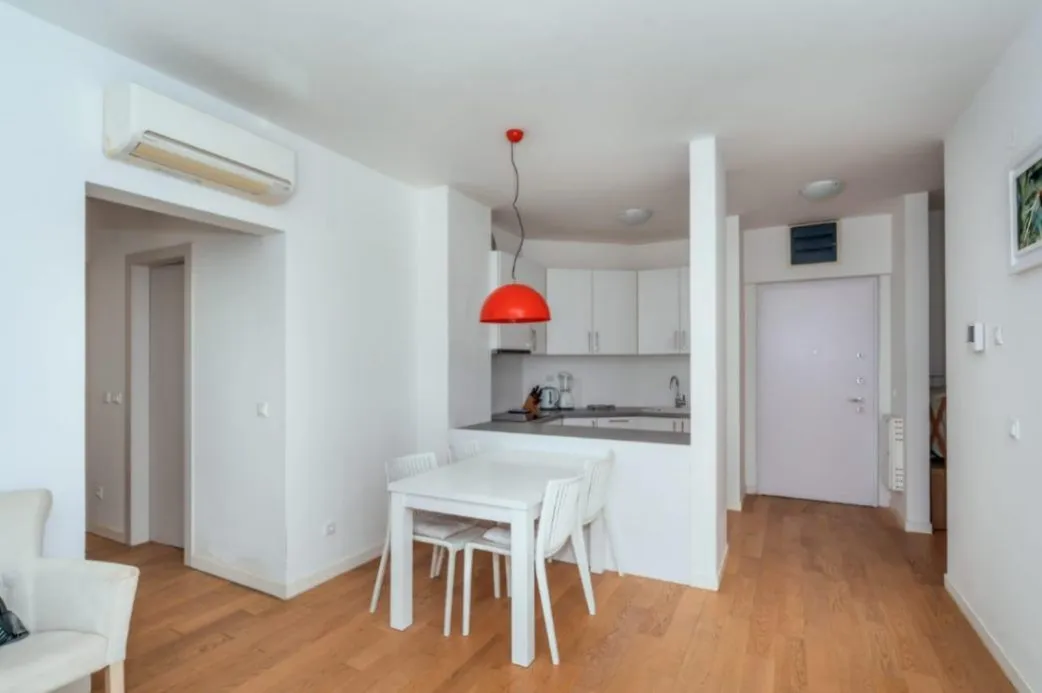 Rent, apartment, 78m², Pržno, Budva