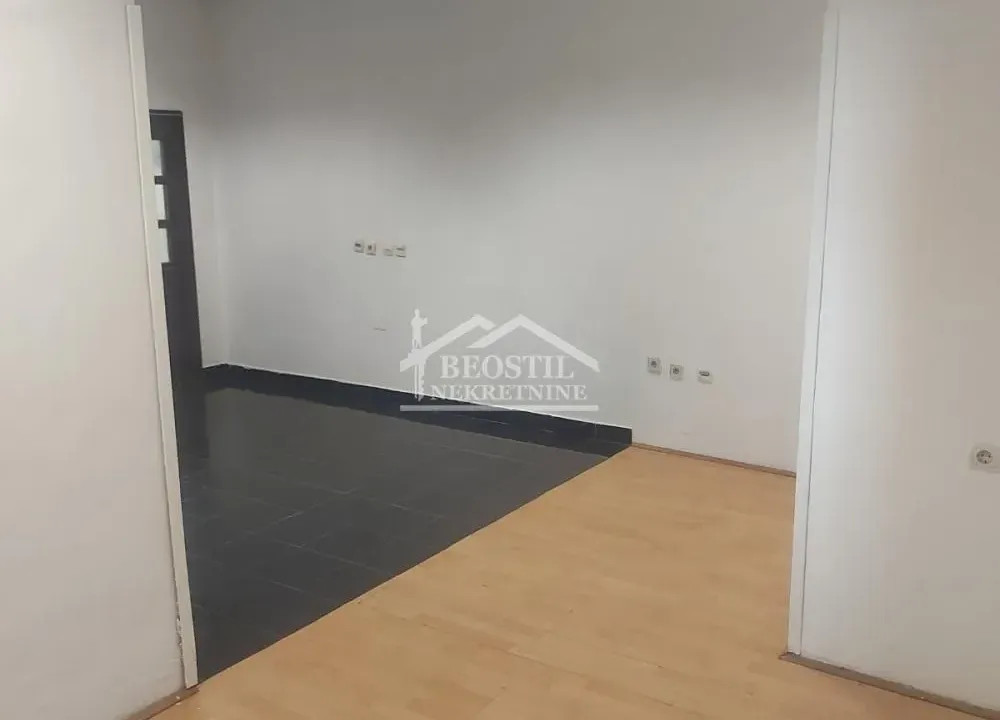 Izdavanje, poslovni prostor, 44m², Stari Grad, Beograd