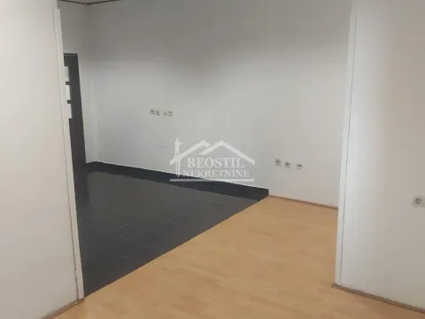 Izdavanje, poslovni prostor, 44m², Stari Grad, Beograd