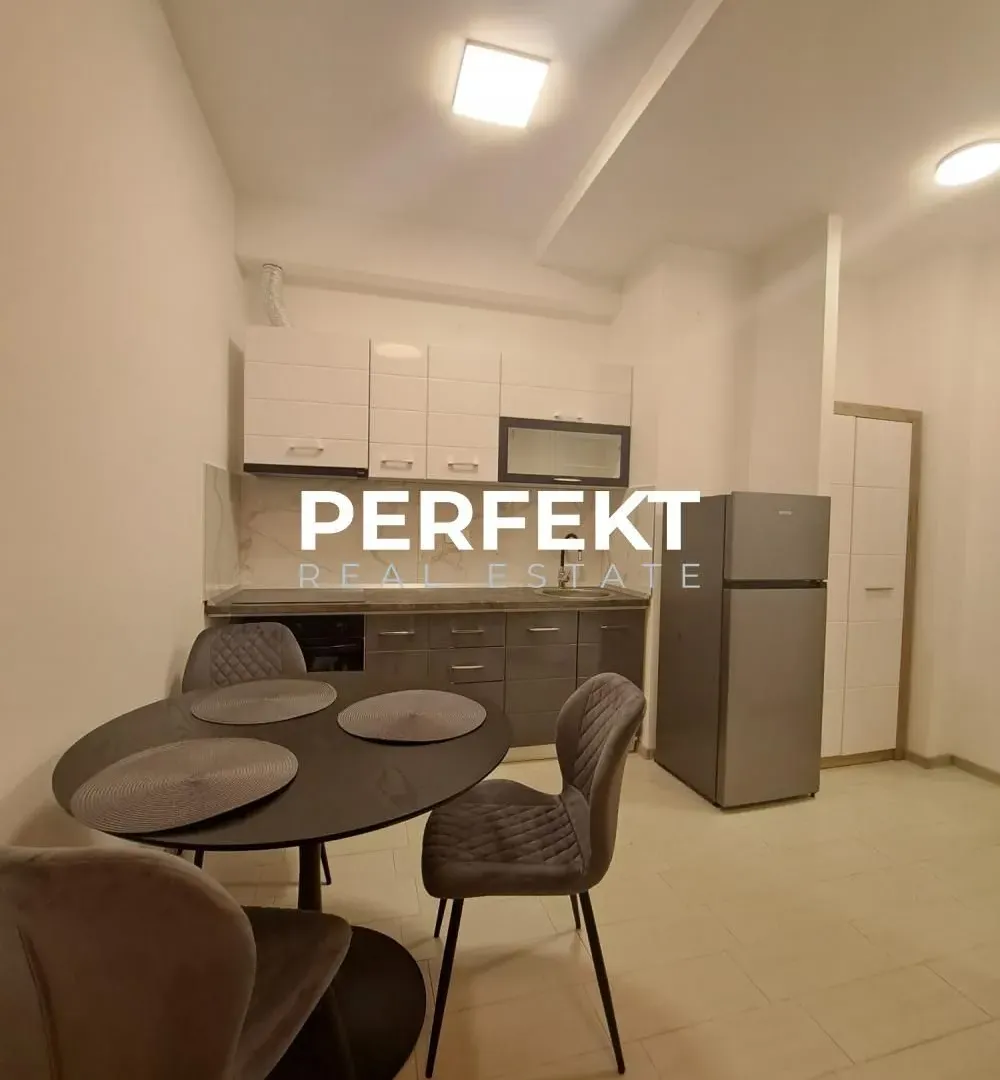 Izdavanje, jednosoban stan, 40m², Centar, Pančevo