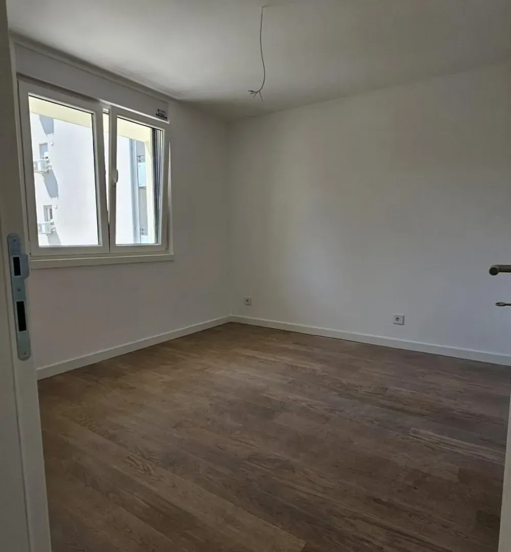 Sale, four bedroom apartment, 70m², Zemun Gornji Grad, Zemun Sve Podlokacije