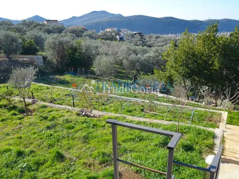 Prodaja, kuća, 170m², Bar, Crna Gora - image 4