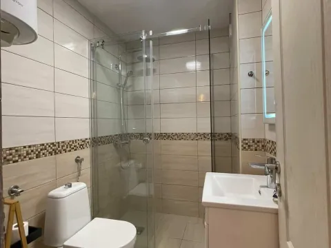 Rent, one bedroom apartment, 45m², Sveti Stefan, Budva - image 8