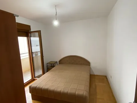 Rent, two bedroom apartment, 55m², Stari Aerodrom, Podgorica - image 9