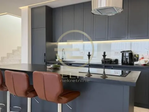 Prodaja, kuća, 173m², Sremska Kamenica, Petrovaradin - image 11