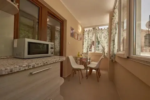 Prodaja, trosoban stan, 72m², Prčanj, Kotor - image 7