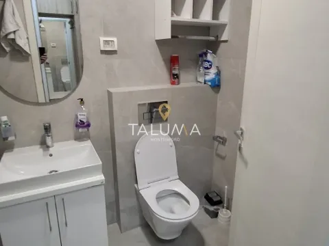 Izdavanje, jednosoban stan, 50m², City Kvart, Podgorica - image 7