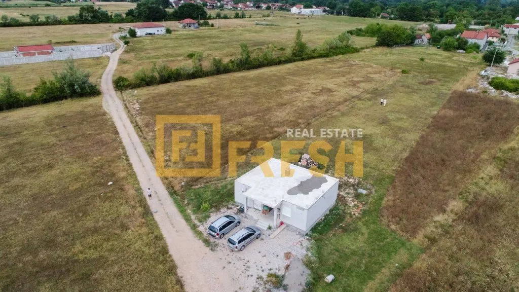 Prodaja, plac, 1760m², Danilovgrad, Crna Gora