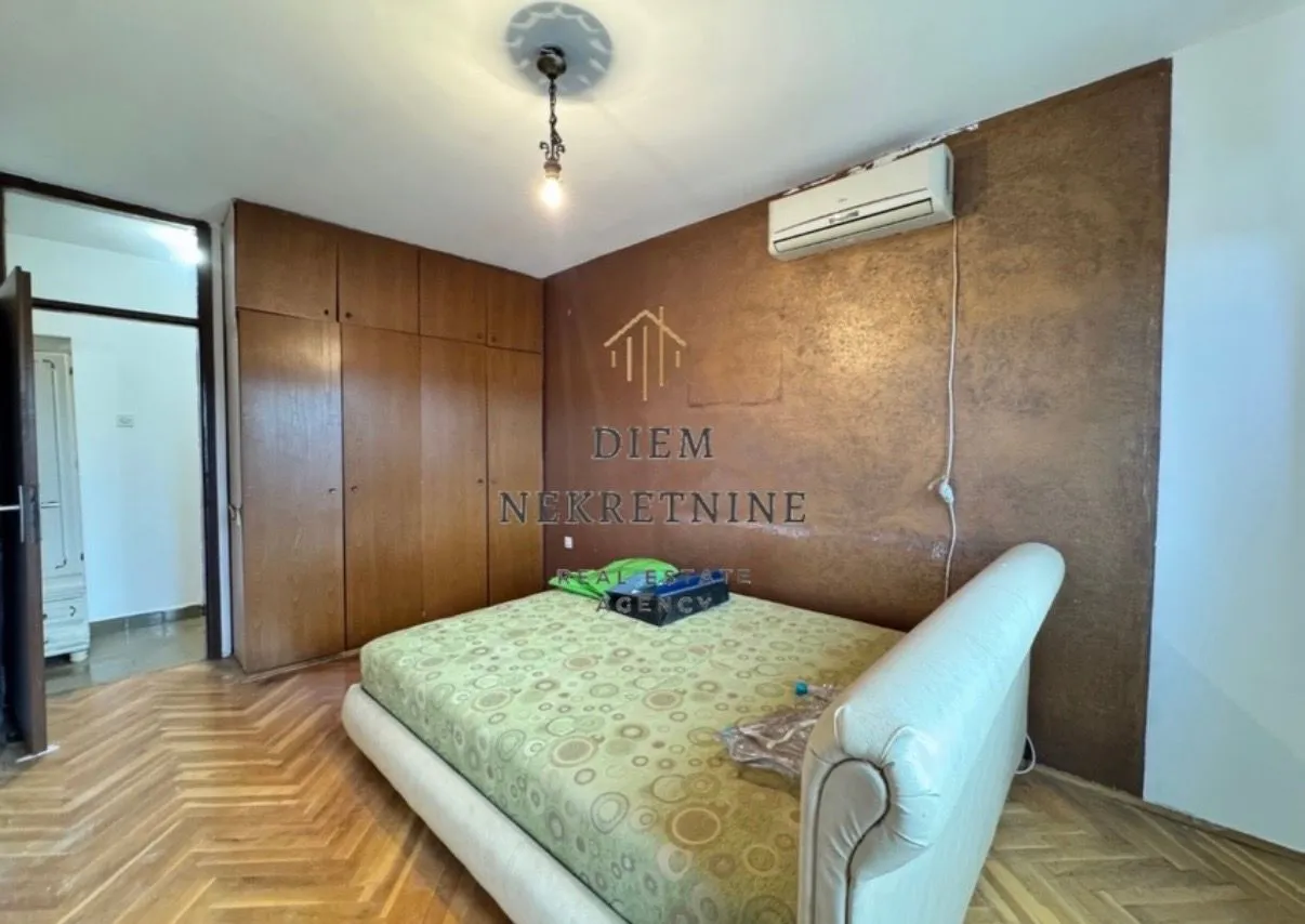 Prodaja, trosoban stan, 96m², Blok 6, Podgorica