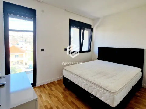 Rent, three bedroom apartment, 130m², Dalmatinska ulica, Podgorica - image 10