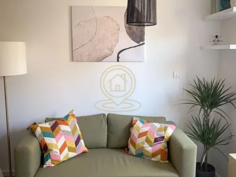 Rent, two bedroom apartment, 41m², Slavija, Vračar Sve Podlokacije - image 4