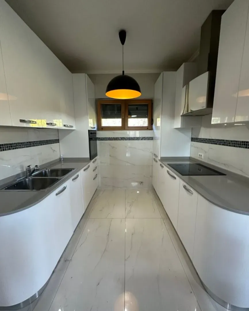 Sale, house, 200m², Rogami, Podgorica